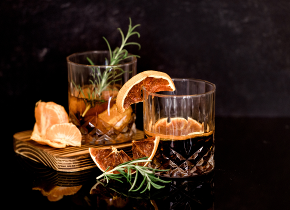 Alcohol and your health: Risks, benefits, and controversies knjkn